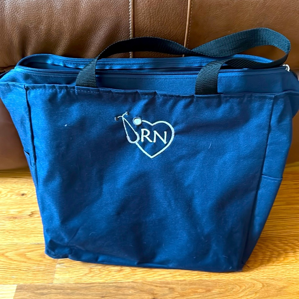 Nursing tote